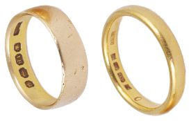 Two 22ct gold wedding bands,