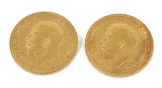 Two George V fine gold sovereigns