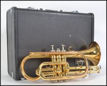 Musical Instruments. A good modern Yamaha trumpet complete in the original carry case ( see multiple