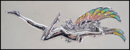 A pretty ladies silver Plique a Jour brooch in the