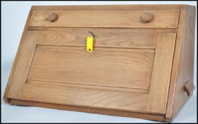 A Rare Original 20th century Ercol vintage elm por