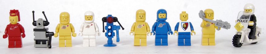 LEGO MINIFIGURES