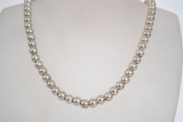 A silver 925 necklace with silver ball b