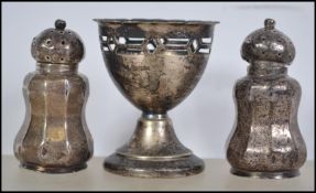 A pair of silver hallmarked condiments by Horton & Allday,Birmingham 1906. Weight 24.9g. Together