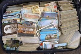 A large collection of postcards, ex House Clearanc