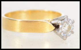 18ct gold single stone ring with near 18pt diamond