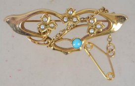 A 9ct gold vintage Art Nouveau ladies turquoise an