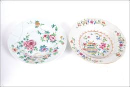 A pair of 18th / 19th century Chinese famille rose