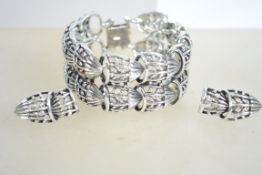 A vintage 1960s bracelet and earring demi-parure i