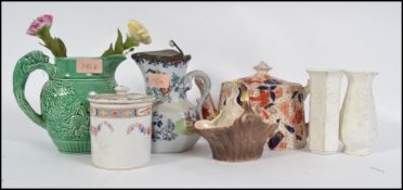 A collection of ceramics to include Wedgwood, Horn