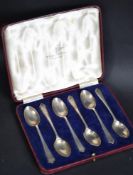 A cased set of 6 silver hallmarked spoons by Walke