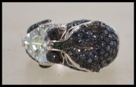 An unusual ladies decorative silver dress ring in