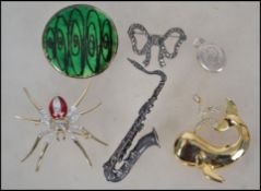 A collection of costume jewellery to include an Al