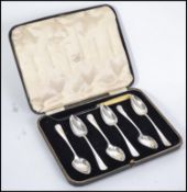 A cased set of silver hallmarked Grapefruit spoons