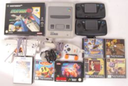 NINTENDO/ PLAYSTATION