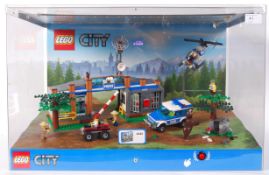 LEGO SHOP DISPLAY