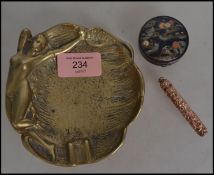A collection of vintage items to include a brass Art Nouveau style ashtray, a Coty compact and a