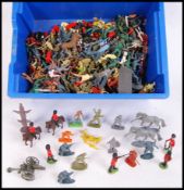 PLASTIC & LEAD FIGURES