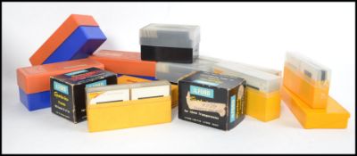A good collection of approx 2500 35mm slides to include Agfacolor, Orwo, Kodak, Fujicolor,