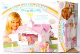 MY LITTLE PONY SHOW STABLE