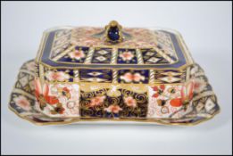 An early 20th century Royal Crown Derby lidded but