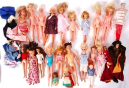 SINDY & OTHER DOLLS