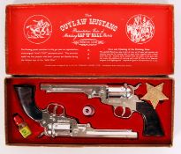 OUTLAW MUSTANG CAP PISTOLS