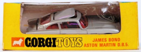 CORGI JAMES BOND ASTON MARTIN