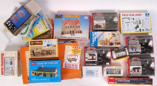 00 GAUGE TRACKSIDE KITS