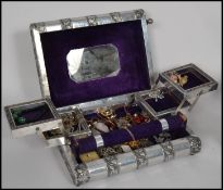 A collection of vintage costume jewellery to inclu