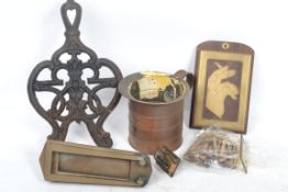 A collection of mainly vintage brass items to include a Kreamer jug, a vintage Vacant / Occupied