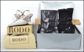 2 pairs of boxed ladies shoes to include a pair of size 40 Rodo Italian cream leather shoes in the