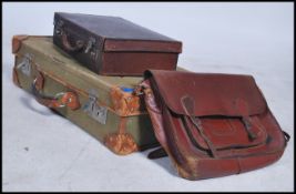 A canvas D-MOB case together with a small proporti