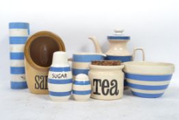 A collection of vintage 20th century T G Green kit