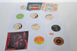 A collection of twelve vintage 7