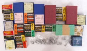 25MM HINCHCLIFFE & MINIFIGS UNPAINTED METAL SOLDIERS