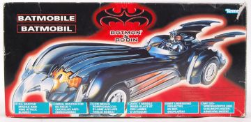 BATMAN & ROBIN BATMOBILE