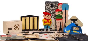 CONTENTS OF A MAGICIANS SUITCASE