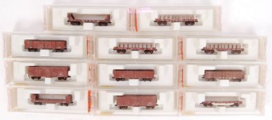 MICRO TRAINS NN3 GAUGE ROLLING STOCK