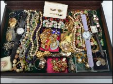 A good collection of vintage costume jewellery to include necklaces, watches, brooches, earrings,