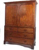 A good 18th / 19th century Georgian mahogany linen press tallboy of large proportions. The base