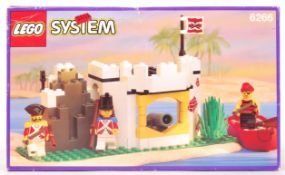 VINTAGE LEGO SYSTEM SET