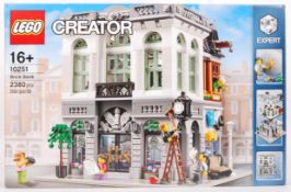 LEGO CREATOR BRICK BANK MODULAR