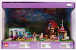 LEGO FRIENDS SHOP DISPLAY CABINET