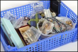 A good collection of vintage costume jewellery to include brooches, necklaces, bracelets, pin