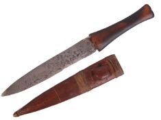 ANTIQUE ZULU DAGGER