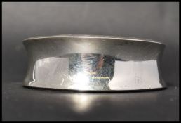 A hallmarked 925 silver cuff bangle bracelet. Hallmarked Sheffield. Weight 21g.