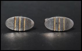 A pair of 925 silver cufflinks with ribbed design. Marked 925.
