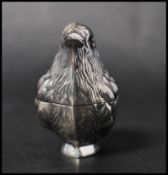 A 925 silver vesta case in the form of a bird. Marked 925. Weight 21g. Measures approx 6cms.