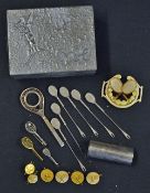 Tennis Themed Pewter Box measuring 12 x 9cm approx. comes with a nice selection of metallic bar